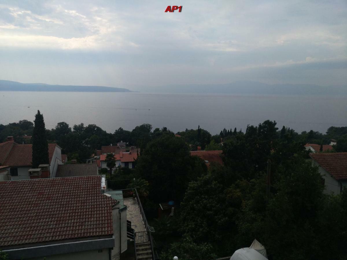 Apartments Sudic Njivice Luaran gambar